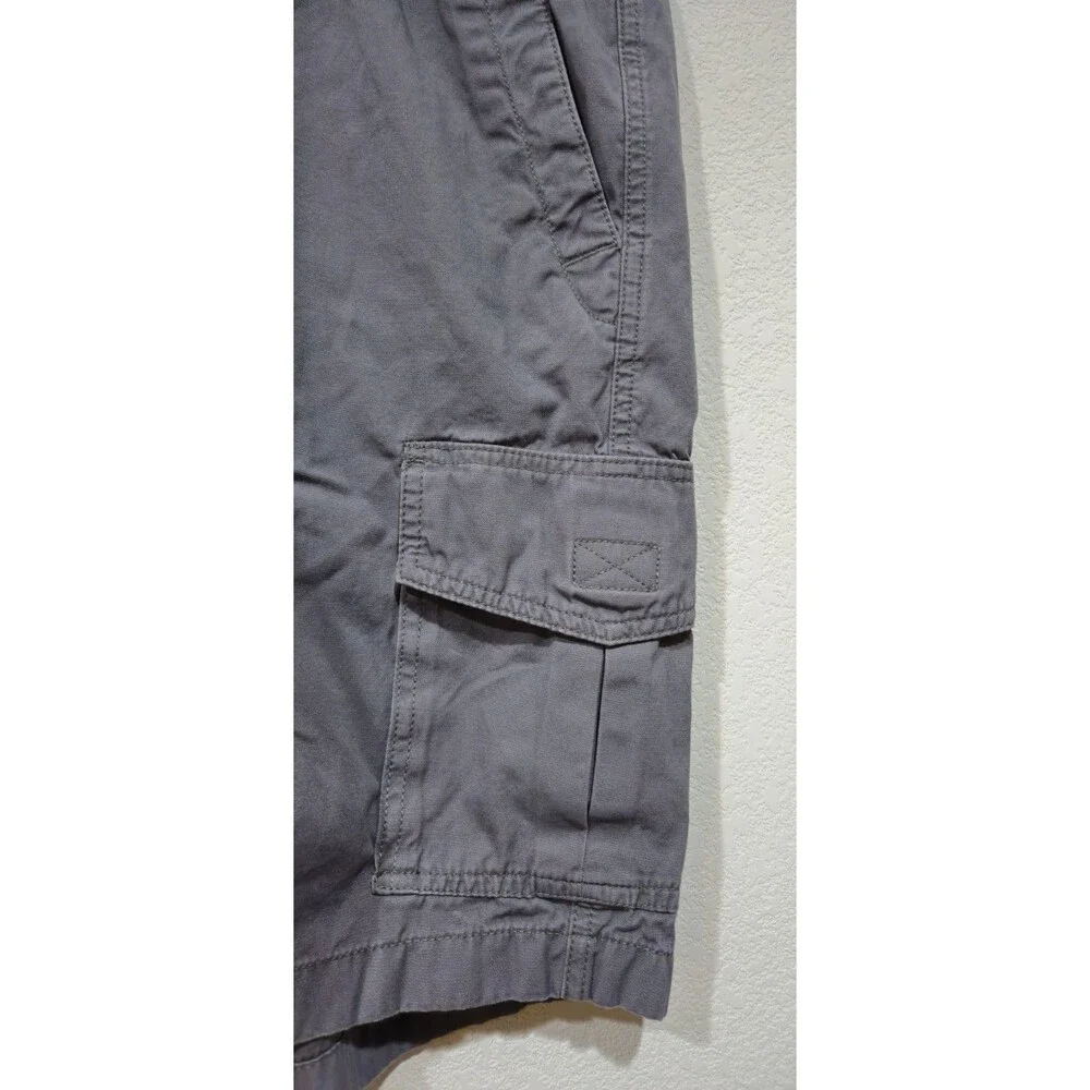 Tommy Bahama Men’s Cargo Shorts Dark Gray Size XXL/TTG Pockets Drawstring Zip